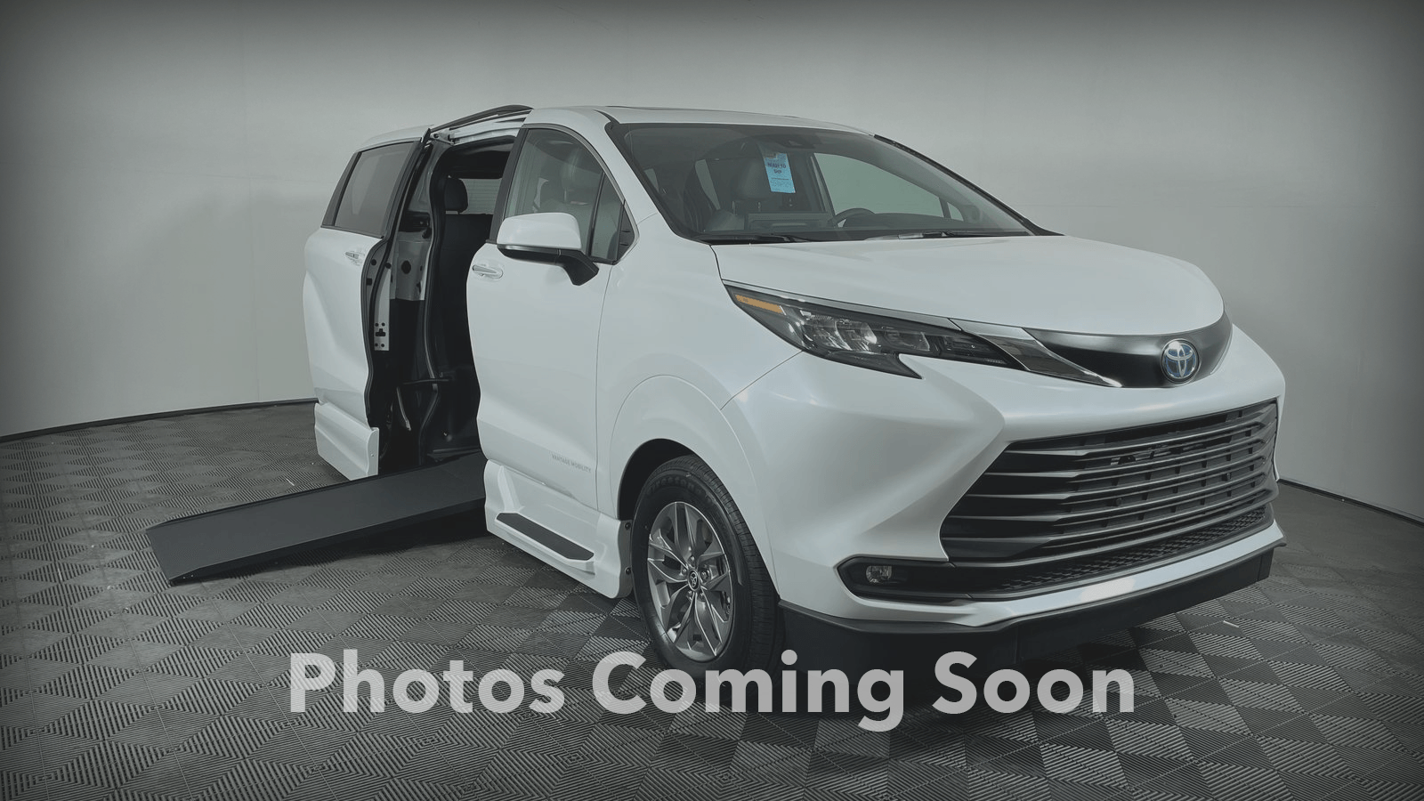 2018 Toyota Sienna XLE